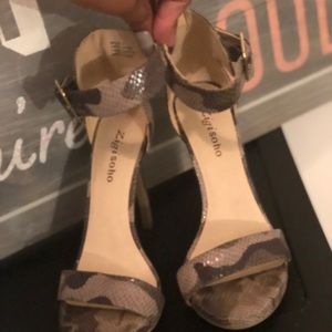 Army Fatigue Strap Heel